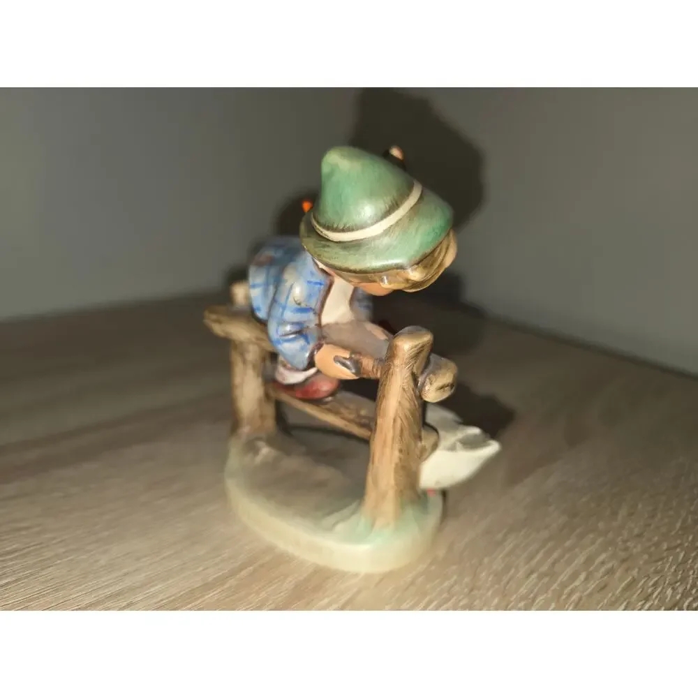 Vintage Hummel Figurine 